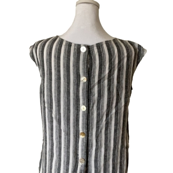 Max Studio Sleeveless Blouse - Picture 8 of 10